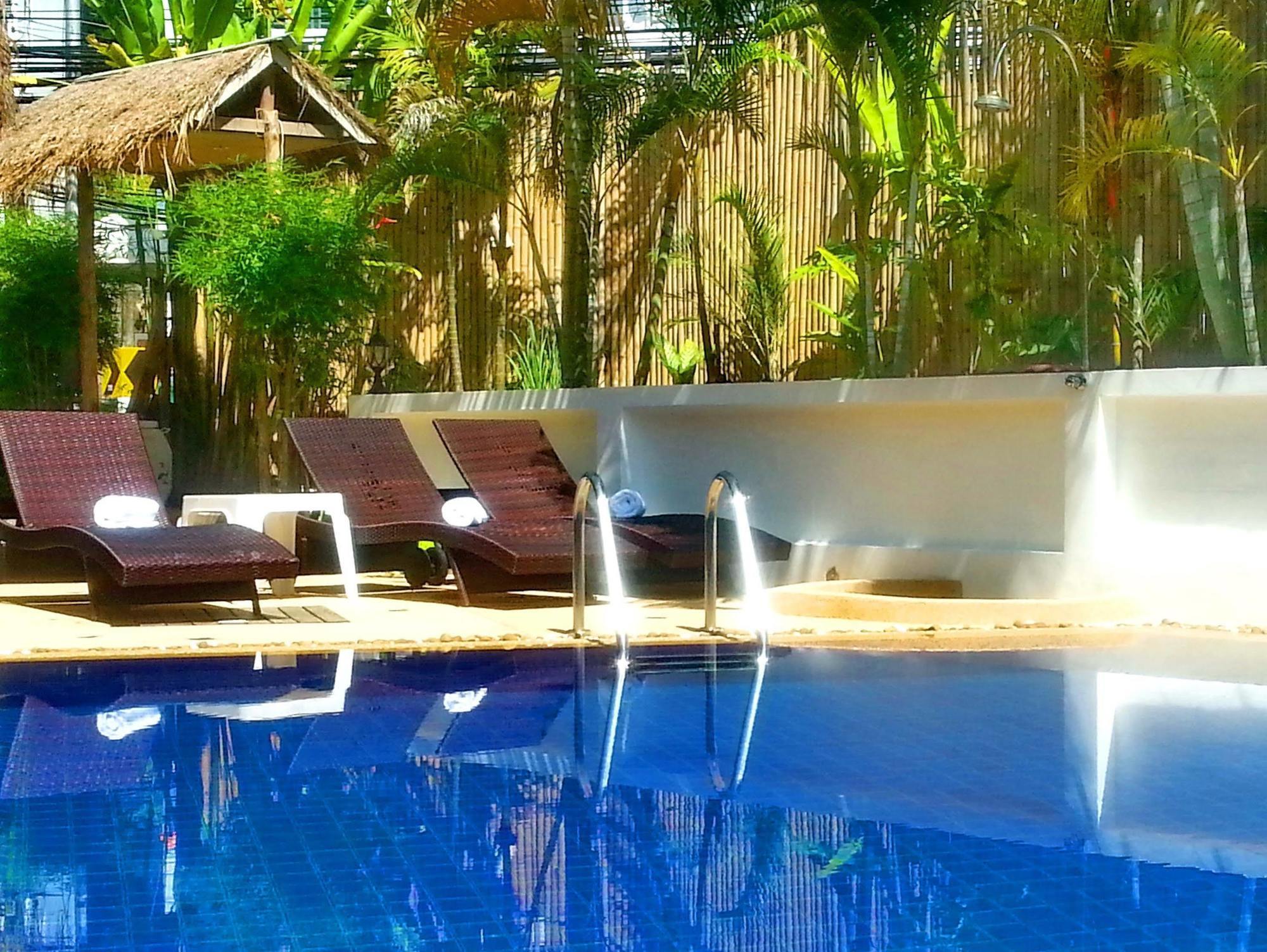 Karon Beach Pool Hotel Phuket Exterior foto